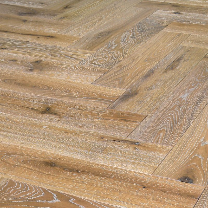 Parquet Plancher 21 x 150 mm posé à bâtons rompus huilé Kilimandjaro